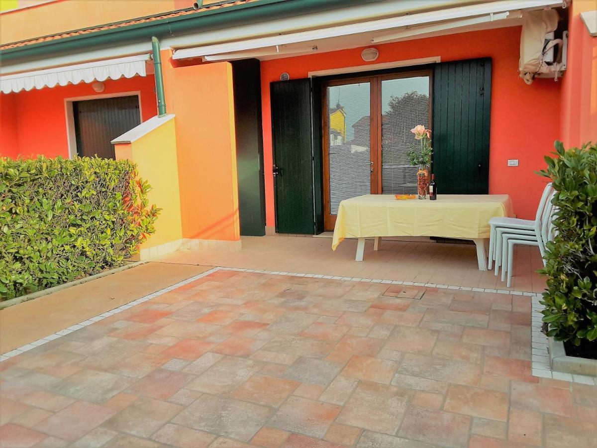Villaggio Dei Fiori Aparthotel